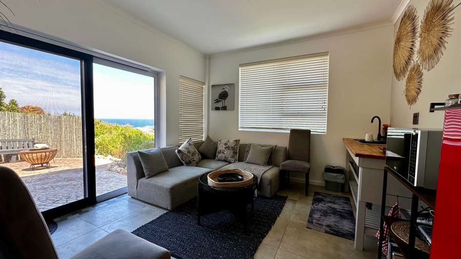 5 Bedroom Property for Sale in Rooi Els Western Cape